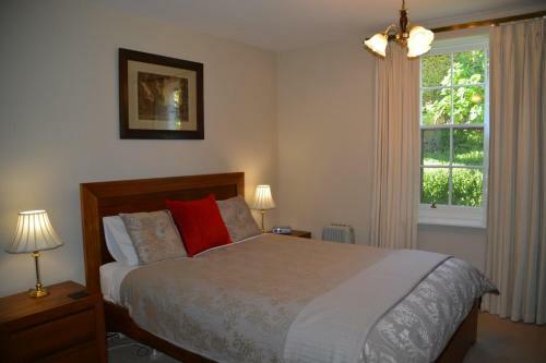 Apartments At York Mansions