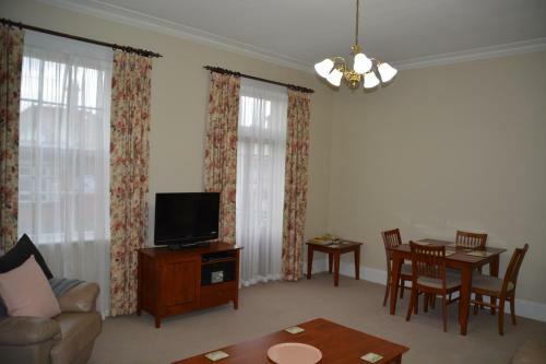 Apartments At York Mansions