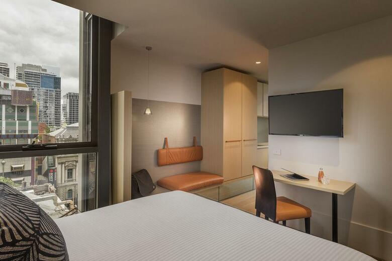 Brady Hotels