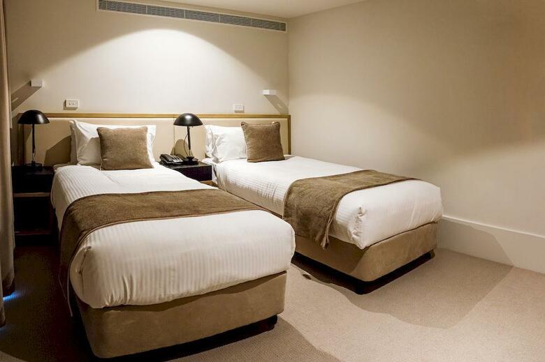 Brady Hotels
