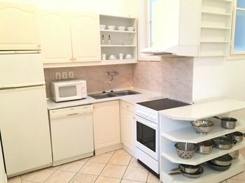 Hi5 Apartments - Central