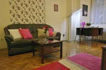 Hi5 Apartments - Central