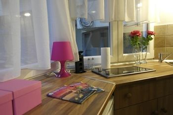 Hi5 Apartments - Central