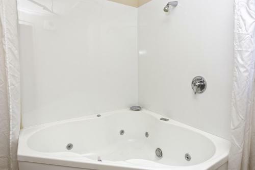 Bk's Rotorua Motor Lodge