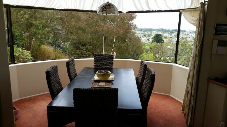 Oamaru House Bed And Breakfast