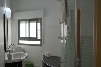 Bed & Breakfast Allenby 2