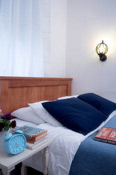 Bed & Breakfast Allenby 2