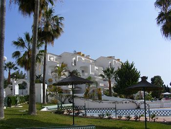 Aparthotel Apartamentos Tur�sticos Las Rosas De Capistrano