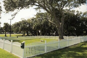 Motel Southern Oaks Inn