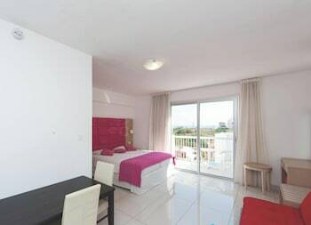 Aparthotel Marlita Beach Hotel Apartments