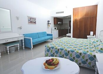 Aparthotel Marlita Beach Hotel Apartments