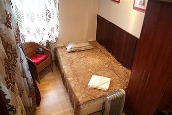 Albergue Basilica Hotel