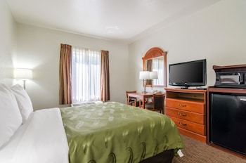 Hotel Quality Inn Near Fort Riley