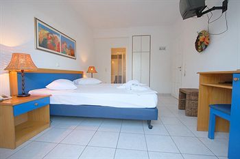 Smaragdi Hotel