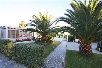 Smaragdi Hotel