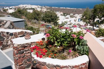 Aparthotel Alonistra Oia Houses