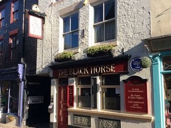 Hostal The Black Horse Inn