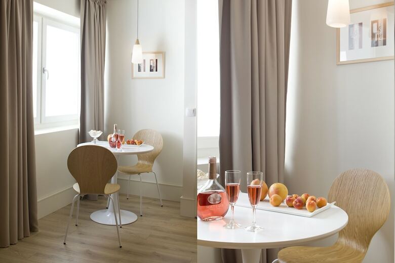 Ascensor Da Bica - Lisbon Serviced Apartments