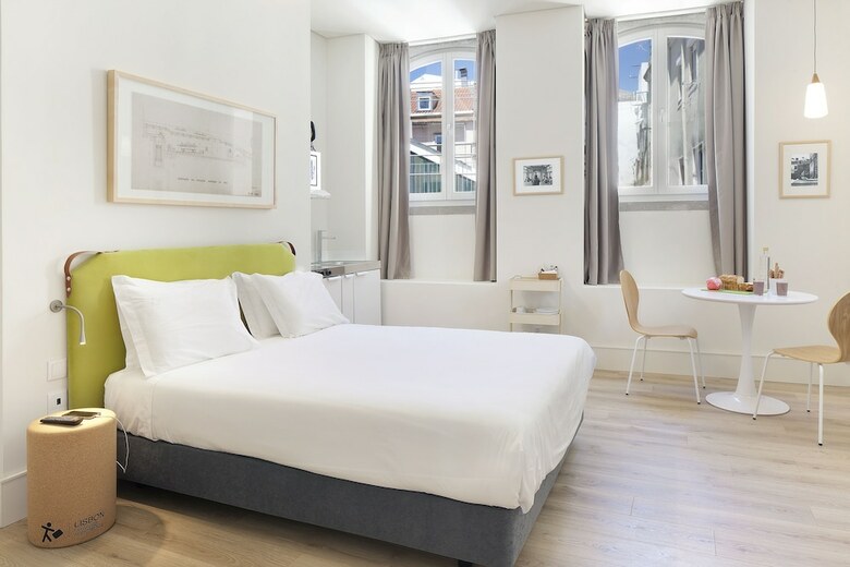 Ascensor Da Bica - Lisbon Serviced Apartments