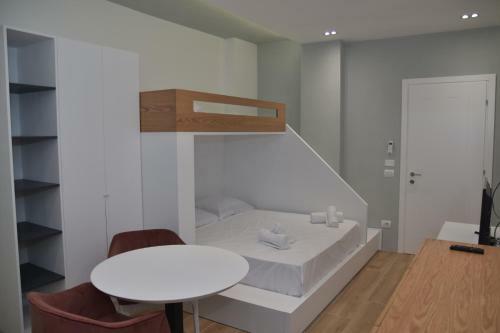 Airen Hotel