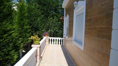 Villa M Cako