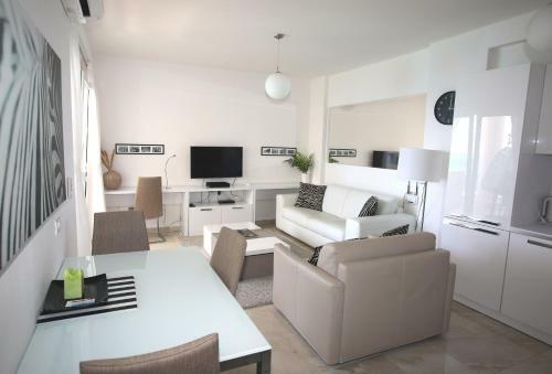 White Residence Apartments