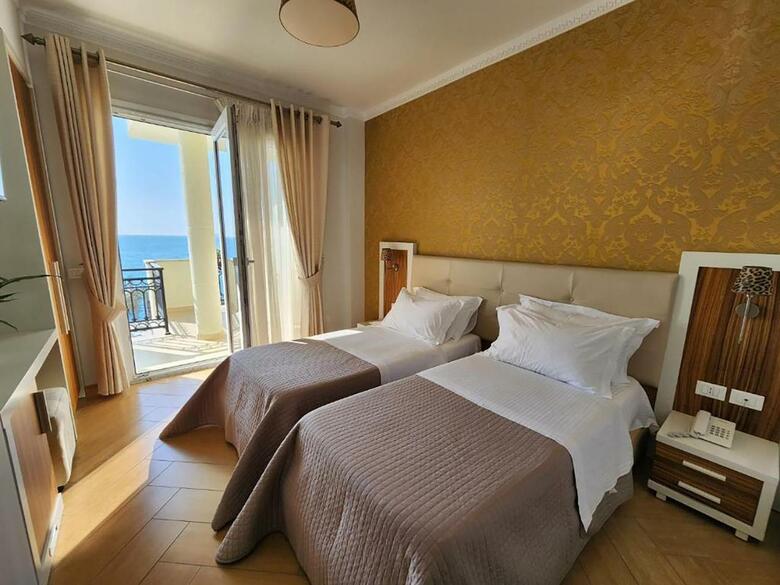 Hotel Gold