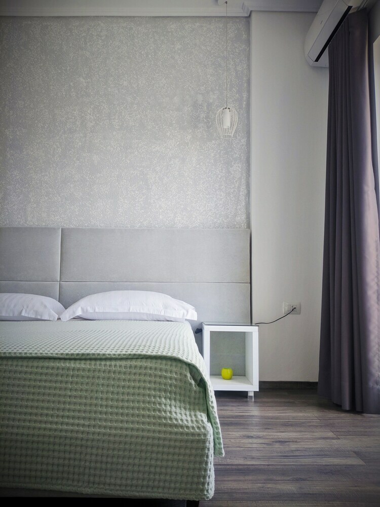 Hotel Joan