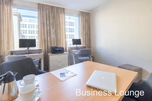 Hotel K�nigshof Hauptbahnhof Superior