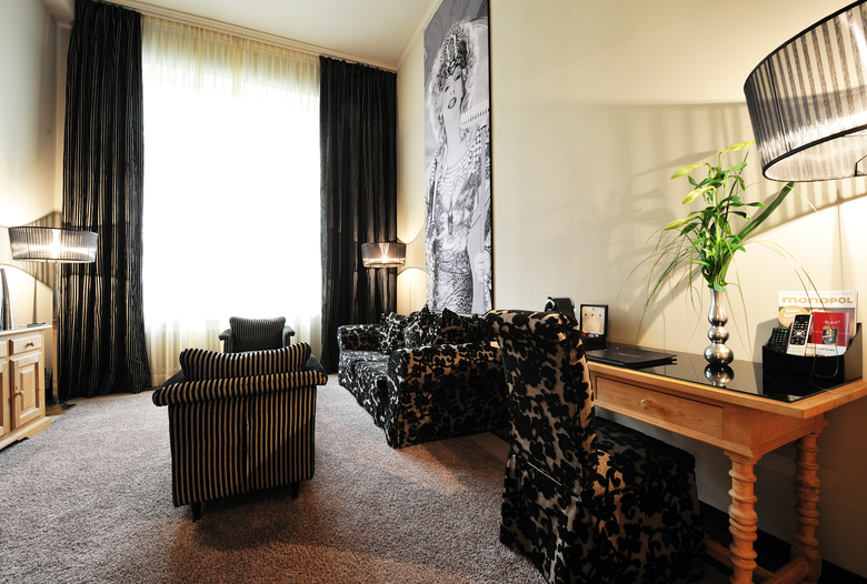 Hotel Stage 47