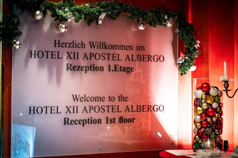 Hotel XII Apostel Albergo