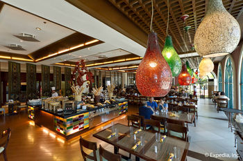 Hotel Waterfront Airport  Mactan