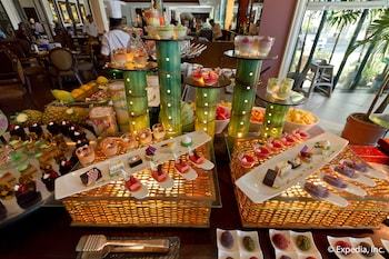 Hotel Waterfront Airport  Mactan