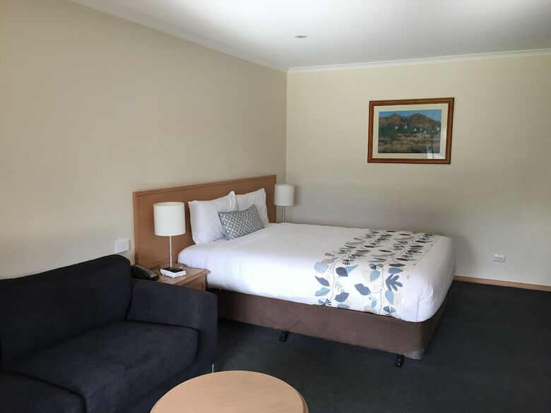 Hotel Bell Tower Inn