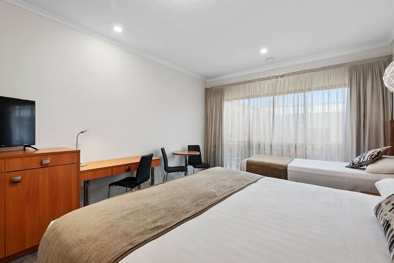Hotel Comfort Inn Deakin Palms