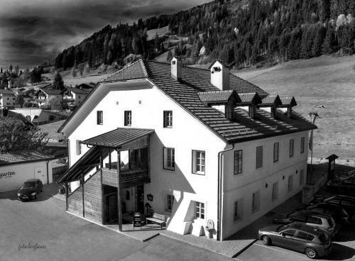 Hostal Gasthof Sillianer Wirt