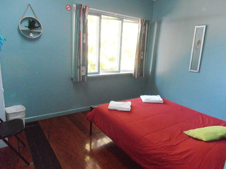 Motel Buzers