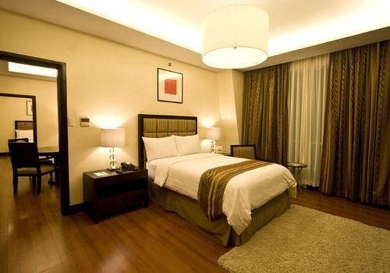 Hotel Crown Regency  Y Torre-suite Corner