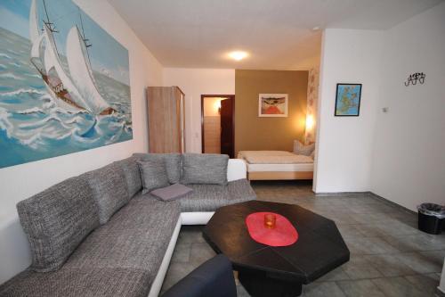 Hostal Pension Lenz - Haus Bruno Und Jesko