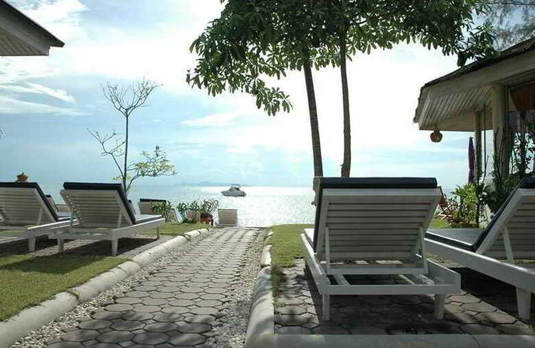 Hotel Rajapruek Samui Resort