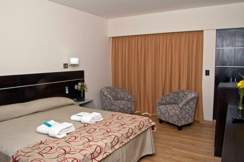 Hotel Altos De Merlo Suites