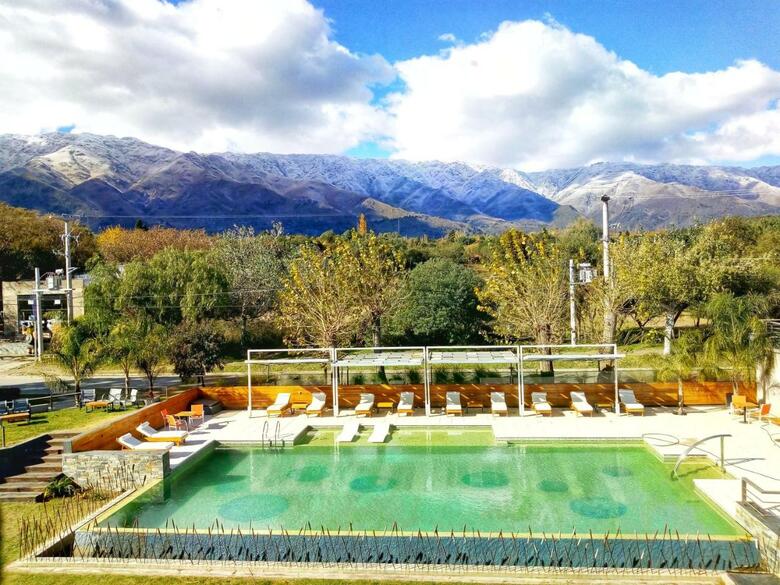 Hotel Altos De Merlo Suites