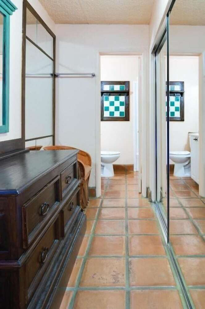 Pepper Tree Hotel