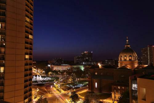 Hotel The Windsor Suites