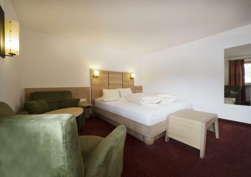 Hostal Hotel Garni Sch�nblick