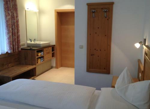 Hostal Pension Norika