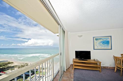 Hotel Chateau Beachside Resort