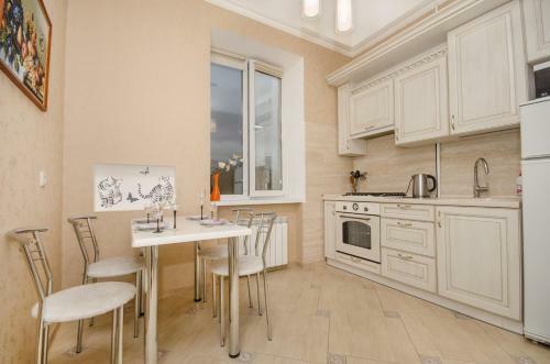 Molnar Apartments Kupaly 11