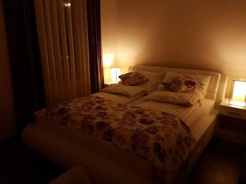 Hostal Promenade Inn
