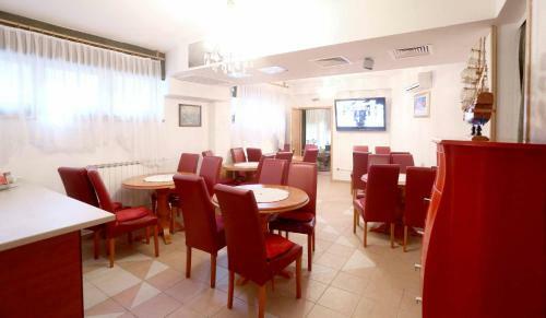 Hostal Villa UNA